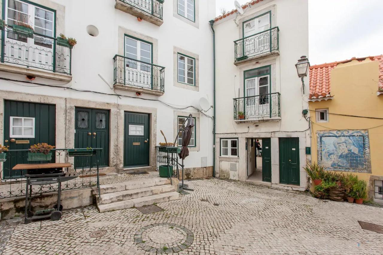 Alfama Charming Apt With 2 Free Bikes By Timecooler リスボン エクステリア 写真